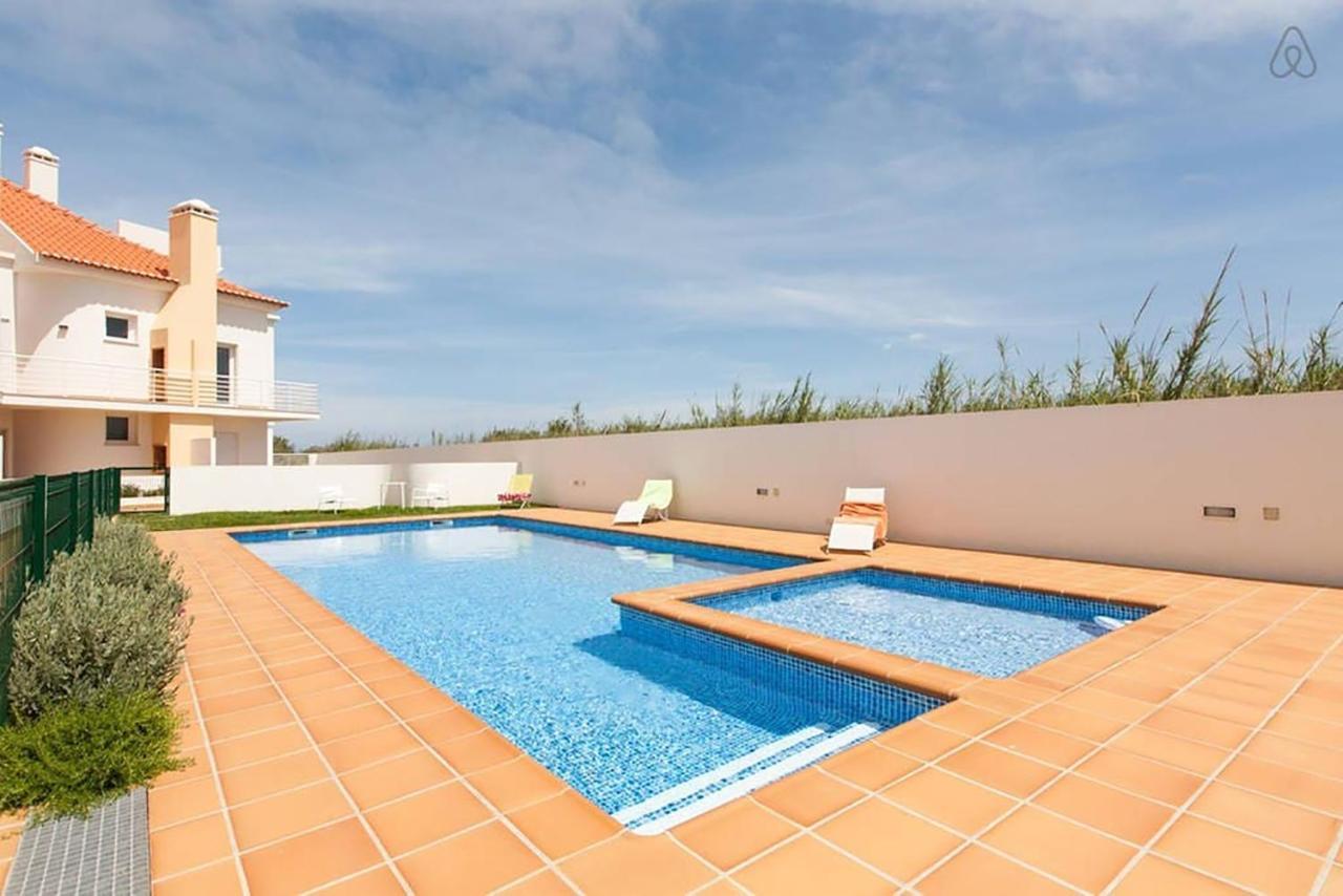 Casa Baleia - E Piscina - 10 Pessoas